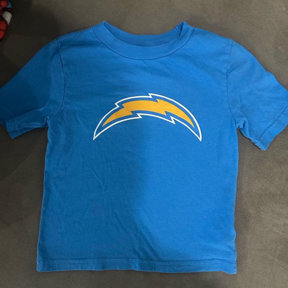 Preschool size 4 NFL Los Angeles Chargers bolt T-shirt